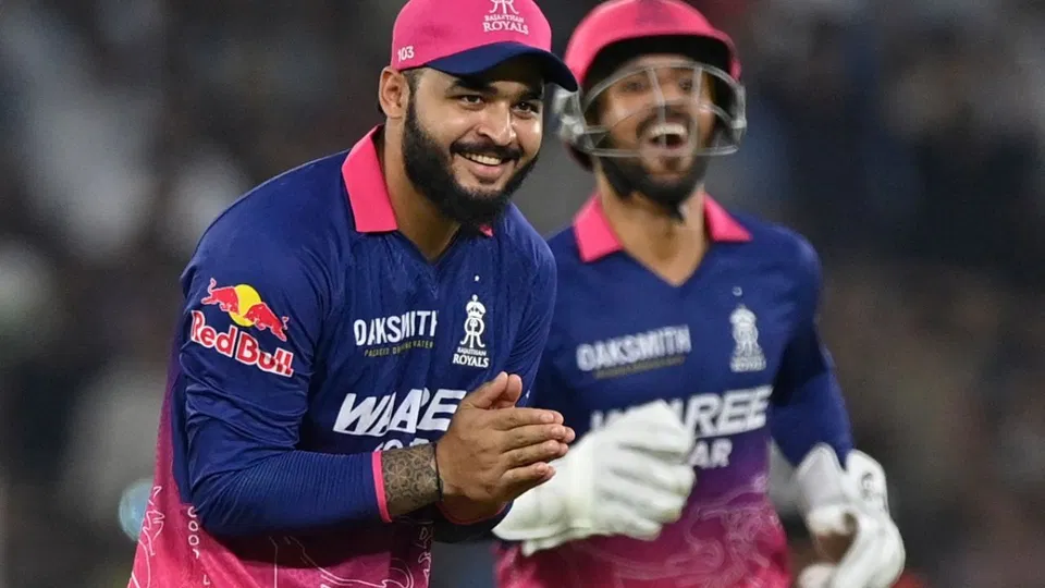 IPL 2026: RR ने MI को हराकर प्लेऑफ में बनाई जगह, PBKS और KKR भी हुई बाहर